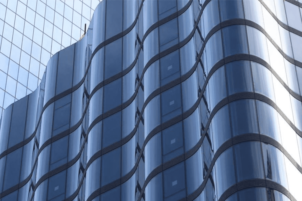 الزجاج المنحني