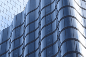 الزجاج المنحني